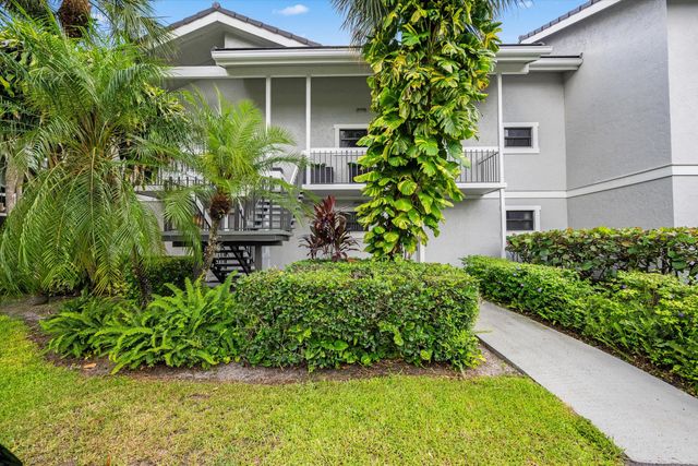 11863 Wimbledon Circle 532, Wellington, FL 33414