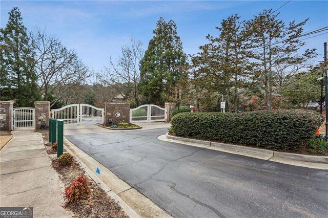 1972 Cobblestone Circle NE, Atlanta, GA 30319