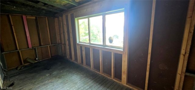 2554 Mountain View Avenue, Lakemore, OH 44250