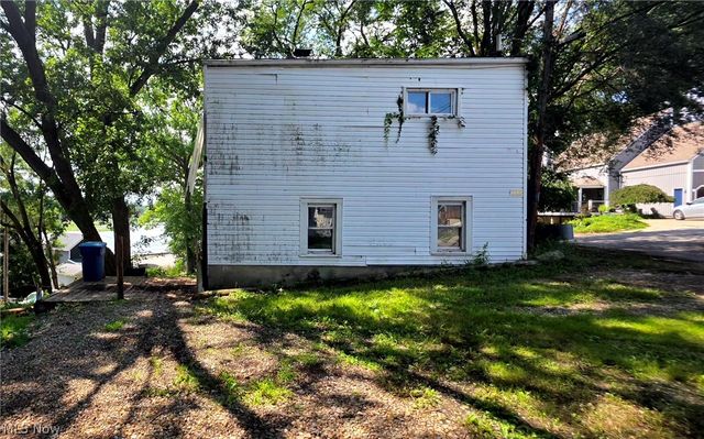 2554 Mountain View Avenue, Lakemore, OH 44250