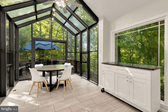 11601 MAGRUDER LN, Rockville, MD 20852