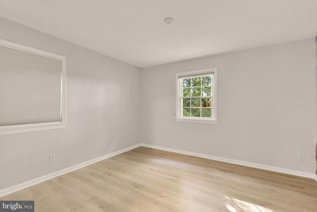 11601 MAGRUDER LN, Rockville, MD 20852