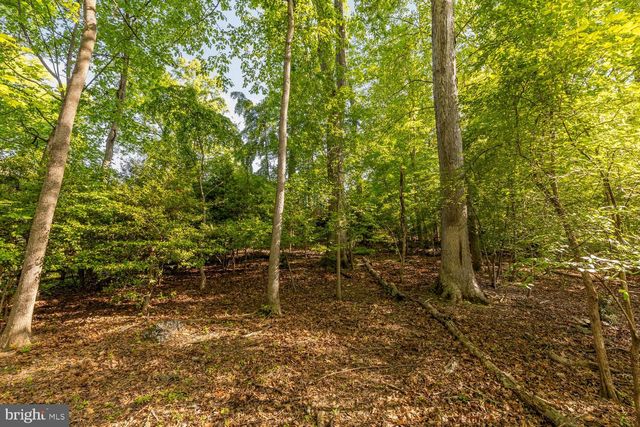 11601 MAGRUDER LN, Rockville, MD 20852