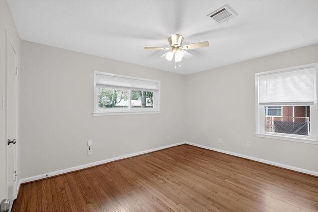 5014 Viking Drive, Houston, TX 77092