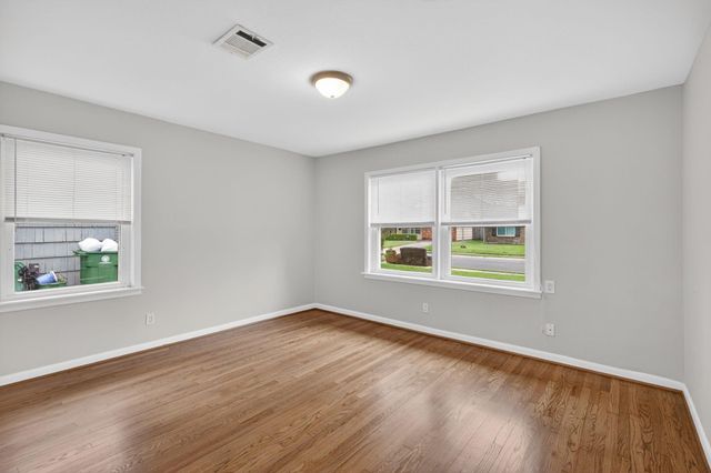 5014 Viking Drive, Houston, TX 77092