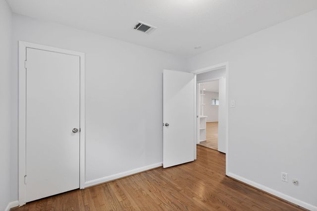 5014 Viking Drive, Houston, TX 77092