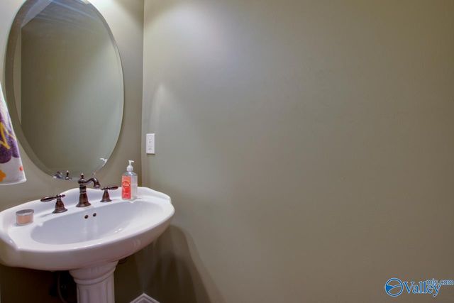 2801 Centerridge Road, Owens Cross Roads, AL 35763