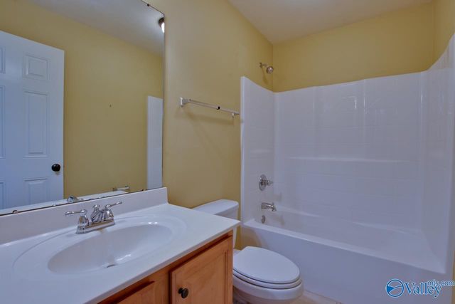 2801 Centerridge Road, Owens Cross Roads, AL 35763