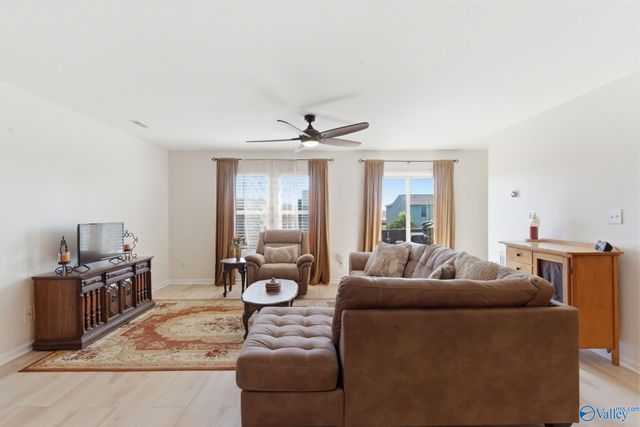 3368 Castlecreek Drive, Madison, AL 35756