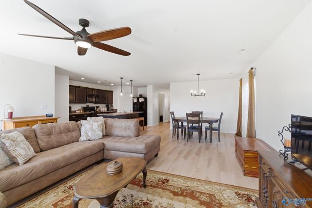 3368 Castlecreek Drive, Madison, AL 35756
