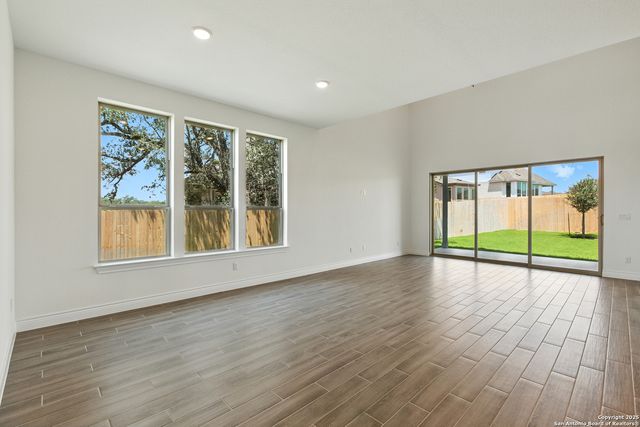 12465 Nazareth, San Antonio, TX 78253