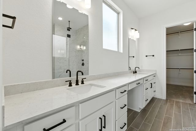 12465 Nazareth, San Antonio, TX 78253