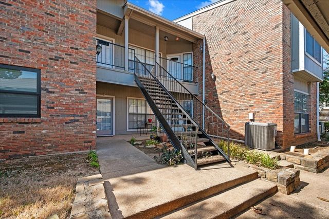 400 Pebble Way 161, Arlington, TX 76006