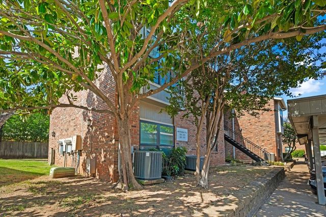 400 Pebble Way 161, Arlington, TX 76006