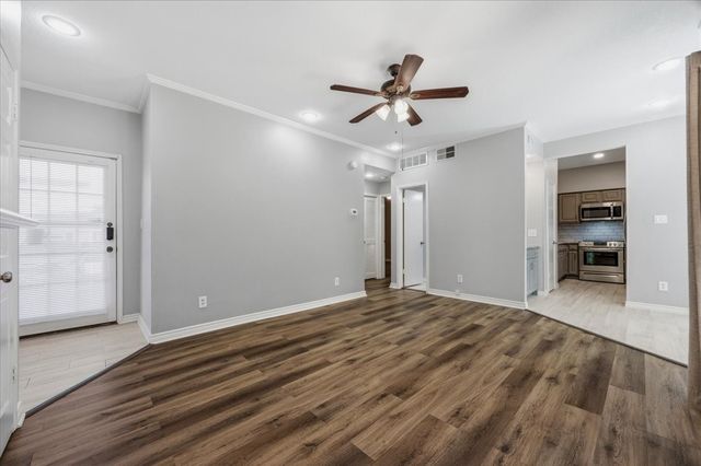 400 Pebble Way 161, Arlington, TX 76006