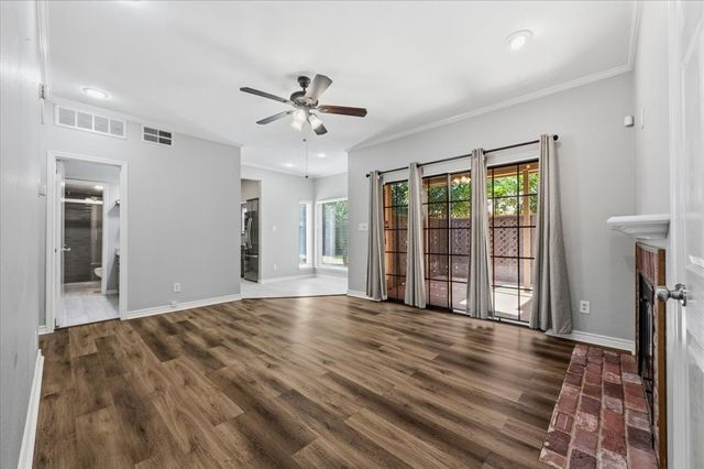 400 Pebble Way 161, Arlington, TX 76006