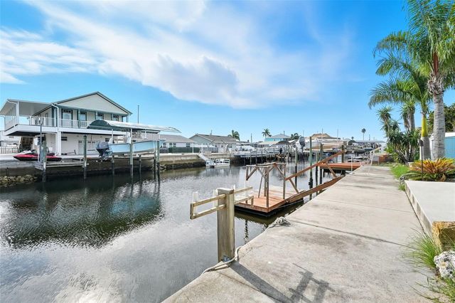 13818 MALCOLM AVENUE, Hudson, FL 34667