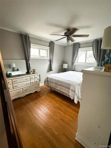 2804 Dunlop Street, Trenton, MI 48183