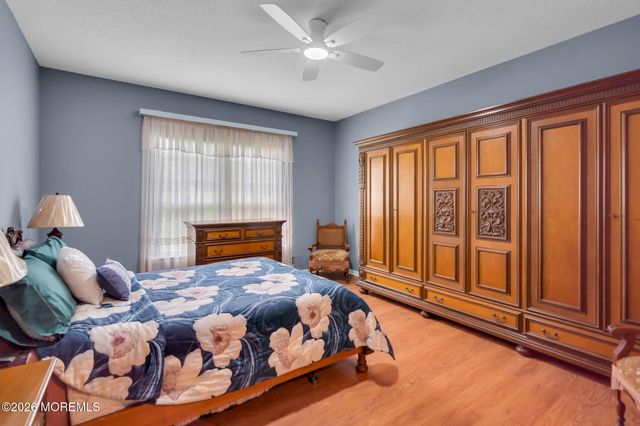 172 Sylvan Lake Boulevard, Bayville, NJ 08721