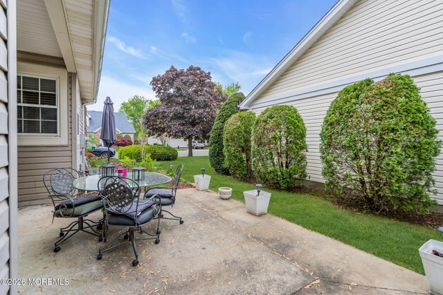 172 Sylvan Lake Boulevard, Bayville, NJ 08721