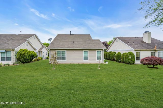 172 Sylvan Lake Boulevard, Bayville, NJ 08721