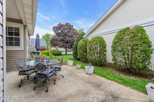 172 Sylvan Lake Boulevard, Bayville, NJ 08721