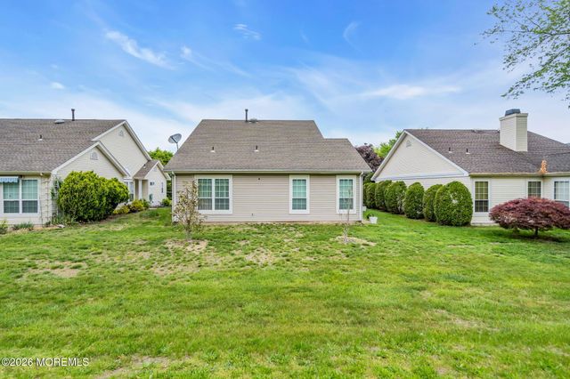 172 Sylvan Lake Boulevard, Bayville, NJ 08721