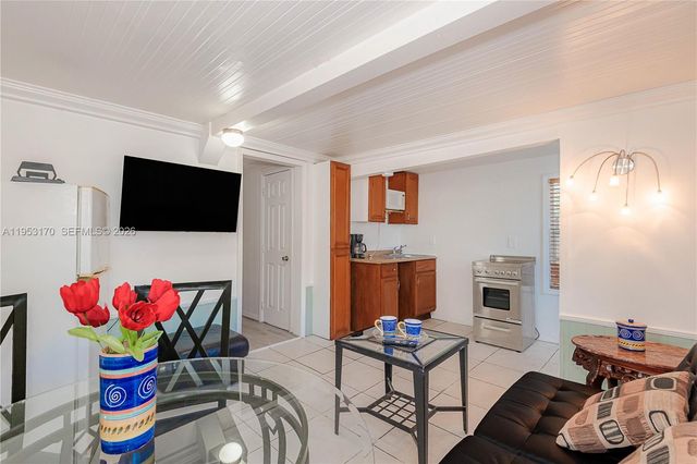 1611 Fletcher St, Hollywood, FL 33020