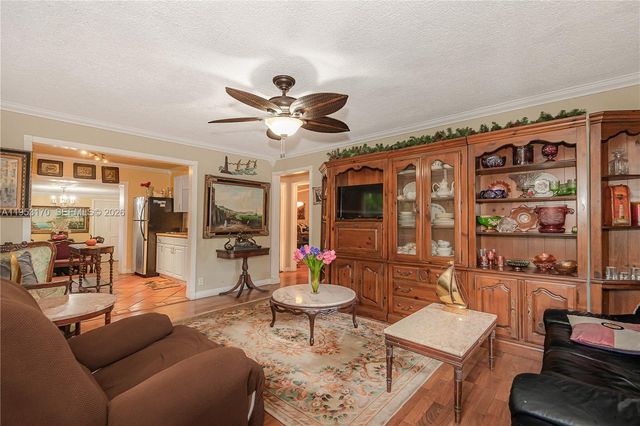 1611 Fletcher St, Hollywood, FL 33020