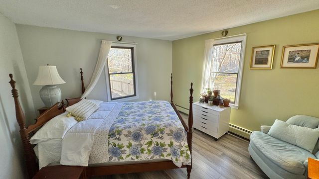 300 Brackett Road, Eastham, MA 02642