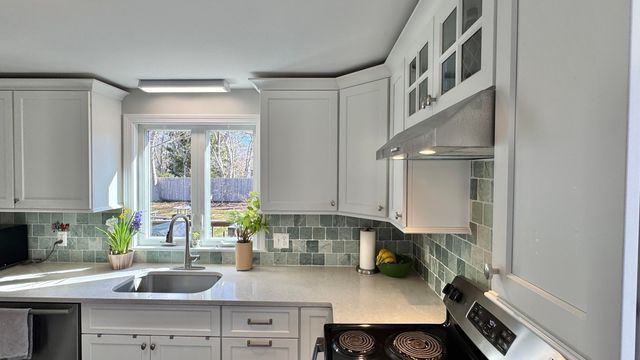 300 Brackett Road, Eastham, MA 02642