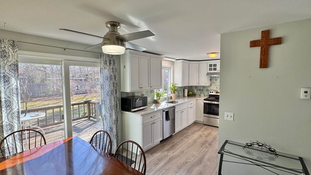 300 Brackett Road, Eastham, MA 02642