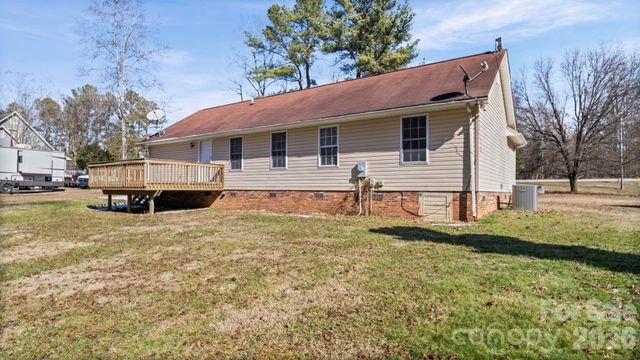 865 N Highway 161 Highway, Clover, SC 29710