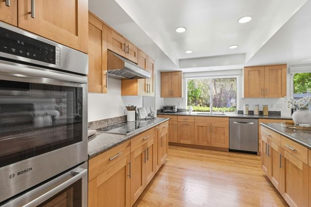 2941 Belmont Woods Way, Belmont, CA 94002