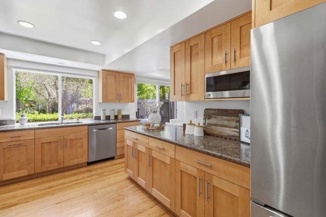 2941 Belmont Woods Way, Belmont, CA 94002