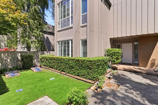 2941 Belmont Woods Way, Belmont, CA 94002