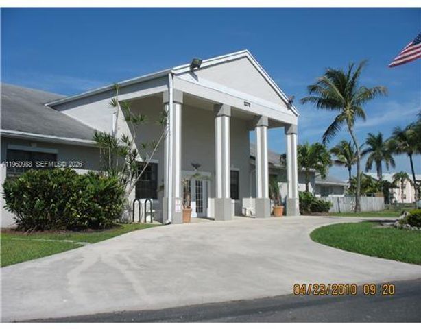 809 Hamilton Dr 809D, Homestead, FL 33034