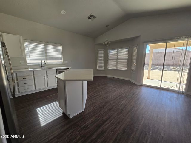 4740 E DRY CREEK Road, Phoenix, AZ 85044