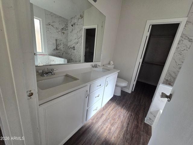 4740 E DRY CREEK Road, Phoenix, AZ 85044