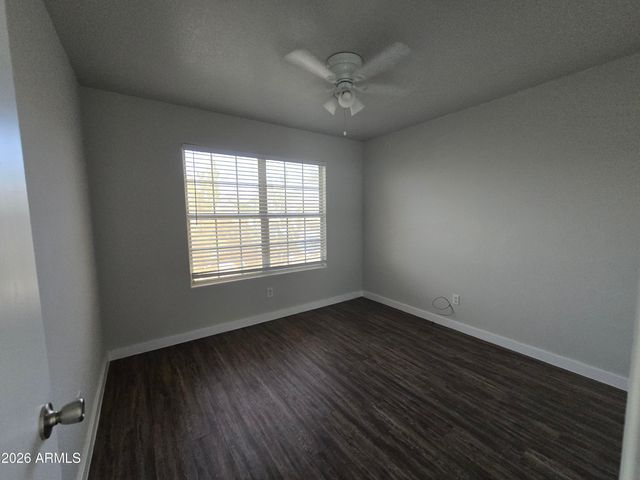 4740 E DRY CREEK Road, Phoenix, AZ 85044