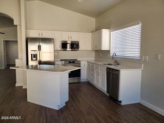 4740 E DRY CREEK Road, Phoenix, AZ 85044