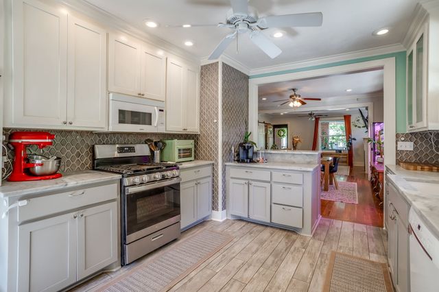2201 Alston Avenue, Fort Worth, TX 76110