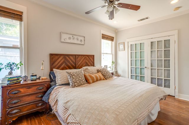 2201 Alston Avenue, Fort Worth, TX 76110