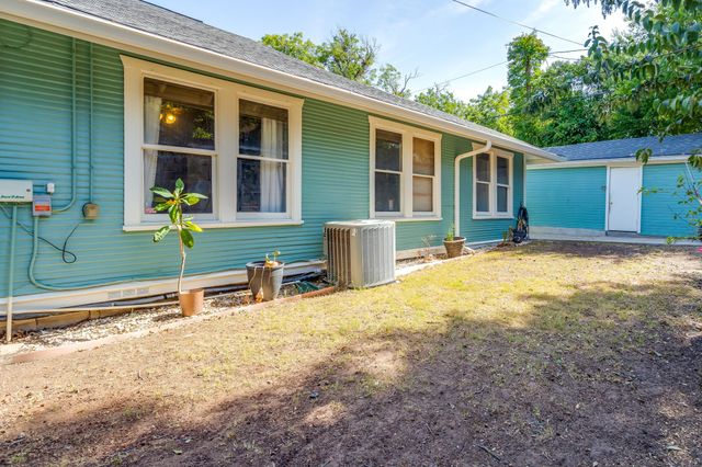2201 Alston Avenue, Fort Worth, TX 76110