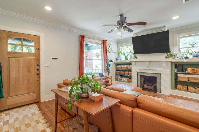 2201 Alston Avenue, Fort Worth, TX 76110