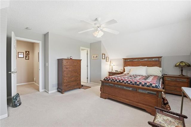 1019 SW Coachlight Court, Lee's Summit, MO 64081