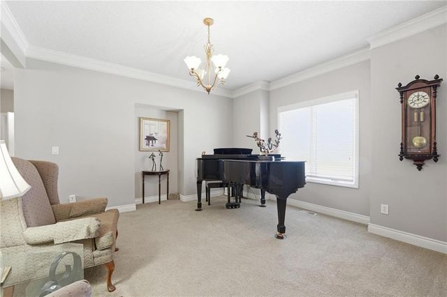 1019 SW Coachlight Court, Lee's Summit, MO 64081