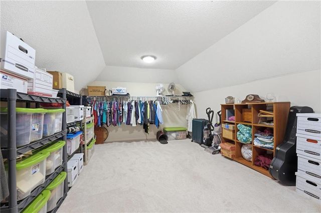 1019 SW Coachlight Court, Lee's Summit, MO 64081