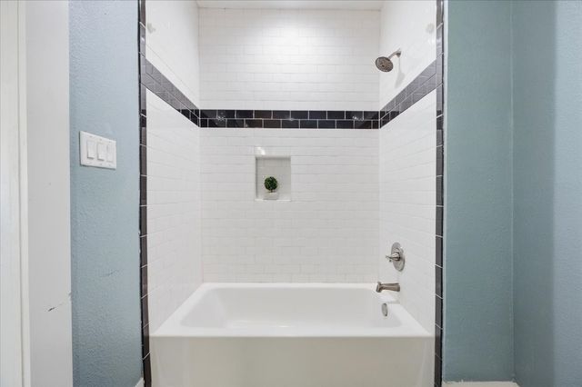 601 Oldham Street, Waxahachie, TX 75165