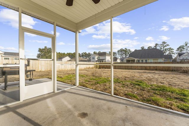 2206 Pimlico Drive, Ridgeville, SC 29472